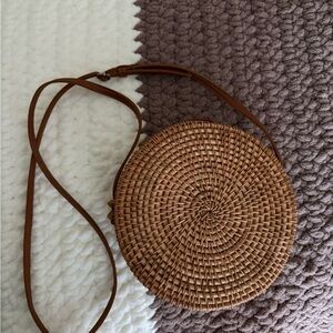 Elegant Tan Woven Crossbody Bag